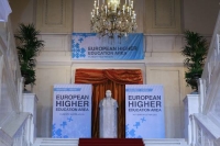 Gipfel und Gegen-Gipfel